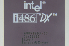 Ic-photo-Intel-A80486DX-33-486-CPU
