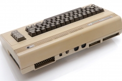 C64  hátulról