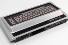 Commodore MAX - hátoldali csatlakozók