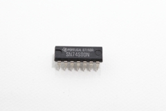 74S00