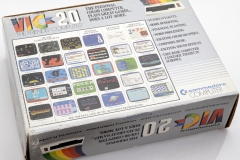 VIC-20 korai doboz hát
